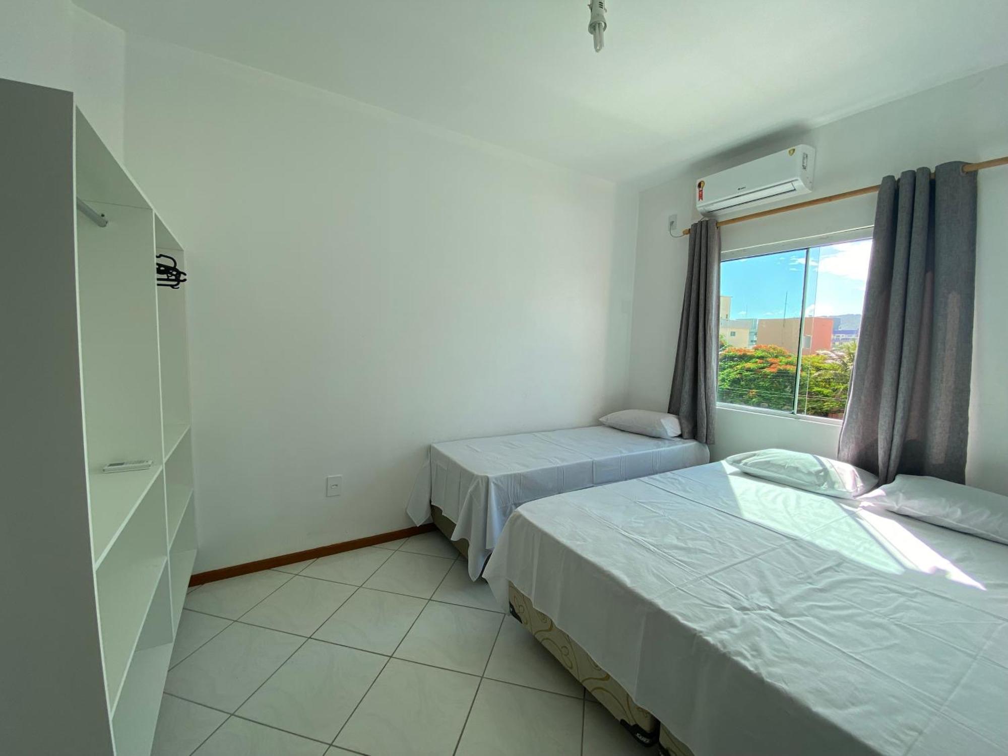 Residencial Recanto Do Colibri Бомбиньяс Экстерьер фото