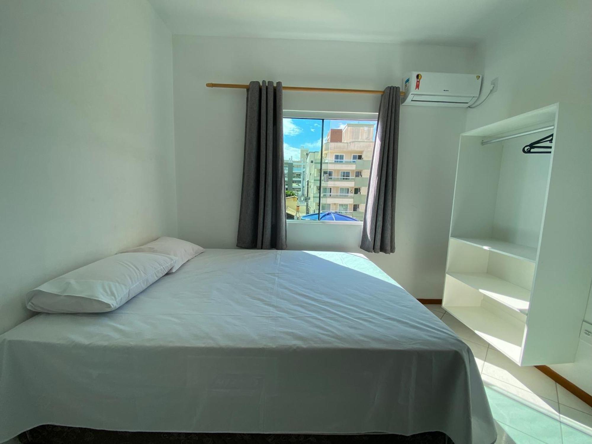 Residencial Recanto Do Colibri Бомбиньяс Экстерьер фото